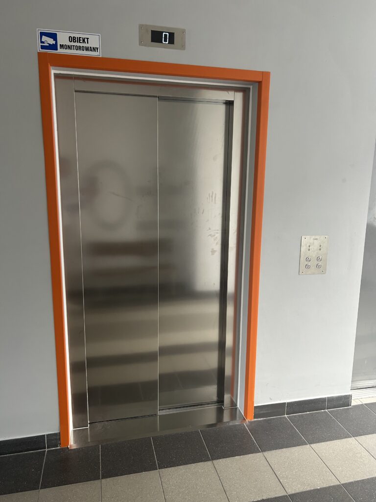 Akademia Nauk Stosowanych w Kielcach (Akademia Lipińskiego) jest w połowie realizacji projektu „Dostępna Akademia Lipińskiego”, współfinansowanego przez Unię… Dostępna Akademia Lipińskiego – półmetek realizacji projektu