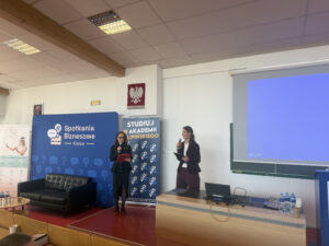 12 marca w Akademii Nauk Stosowanych im. prof. Edwarda Lipińskiego w Kielcach odbyło się wydarzenie CEO CARE DAY – inicjatywa, której celem było połączenie… CEO CARE DAY – nauka i biznes spotkały się w Akademii Lipińskiego